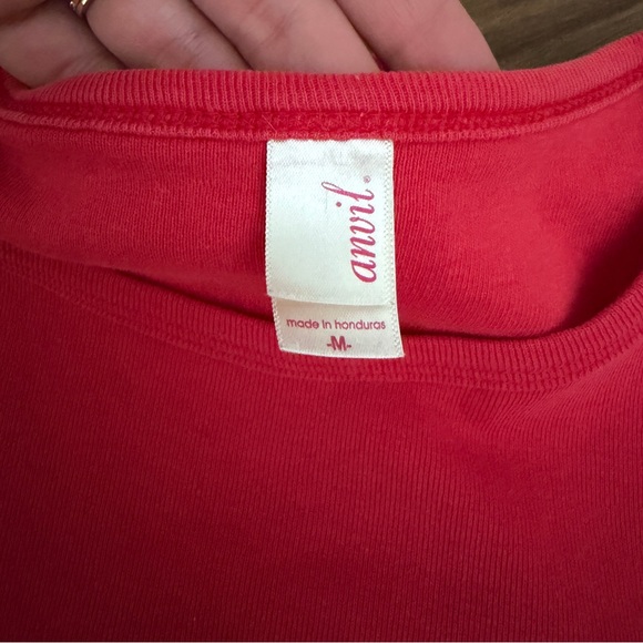 ✨2 FOR $25✨ Cabelas red ribbed studded y2k baby tee - Picture 9 of 11